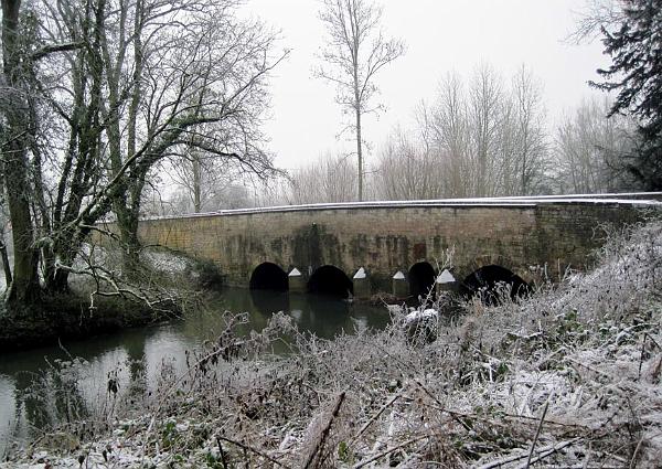 The bridge at Rousham.jpg -                                
